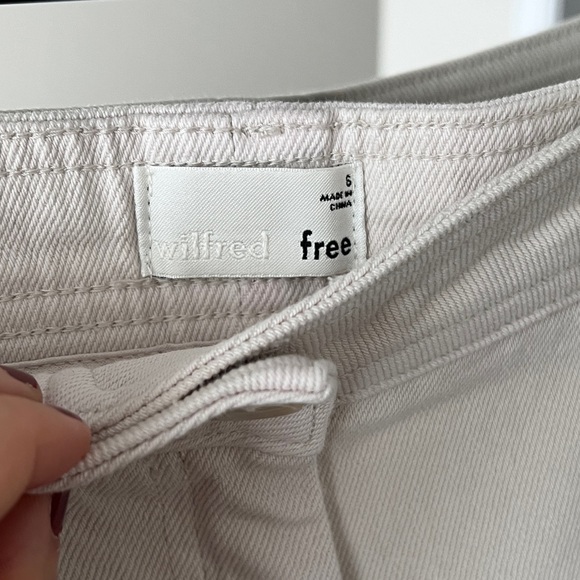 Aritzia Wilfred matte pearl Lizzie Pant size 6 new - Picture 3 of 12